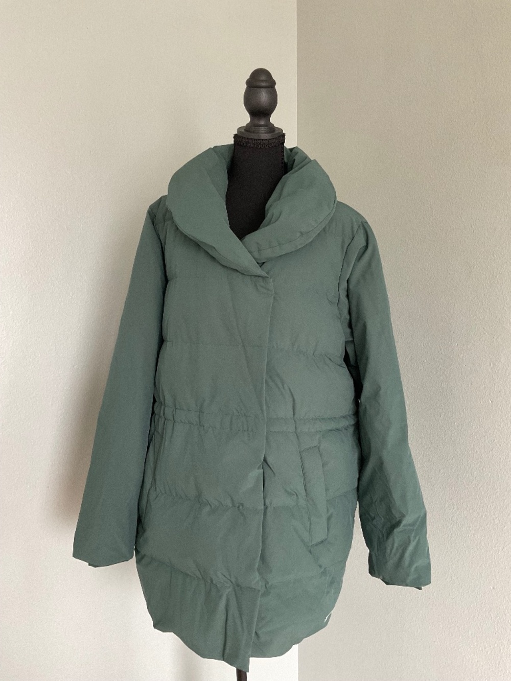 LANDS END DOWN GREEN JACKET SIZE XL